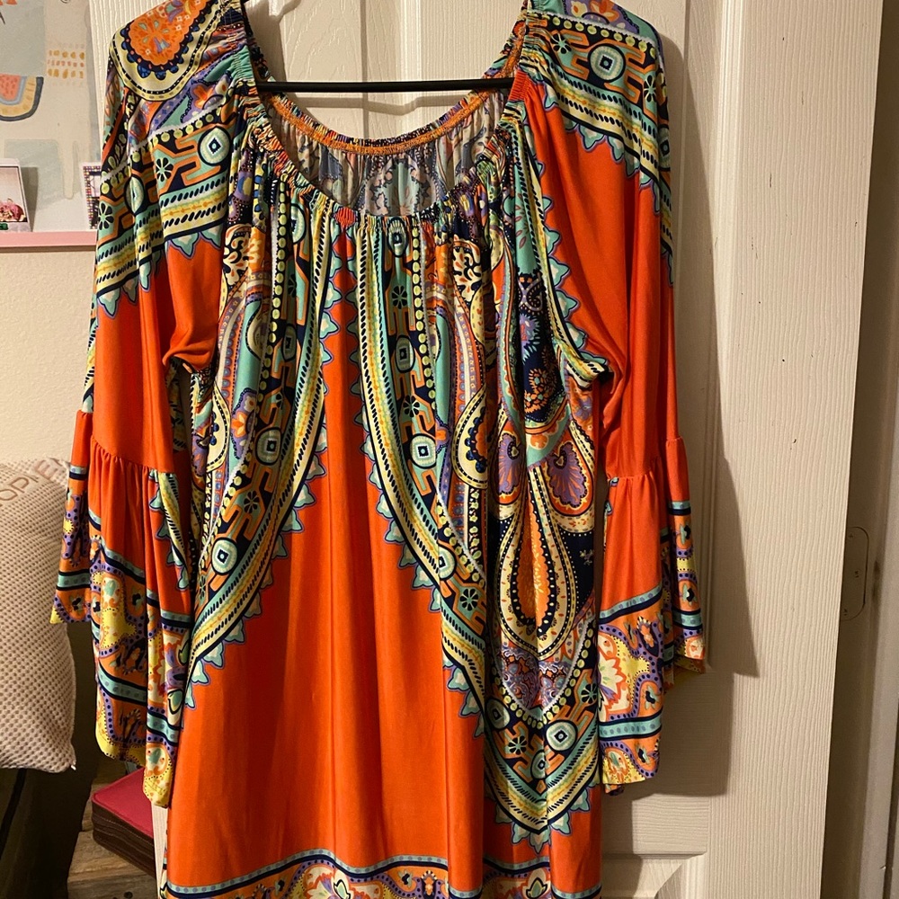 Woman’s plus size shirt
